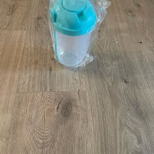 Aqua and Clear Food Container